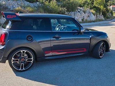 Gebraucht Mini John Cooper Works 306 PS (225 kW) 2020 Violett Kleinwagen