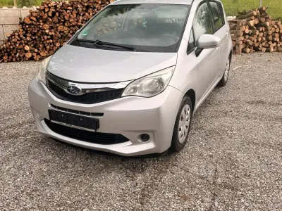 Gebraucht Subaru Trezia 86 PS (63 kW) 2009 Silber Kleinwagen