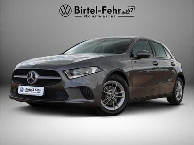 Gebraucht Mercedes A180 Business 136 PS (100 kW) 2020 Grau Limousine