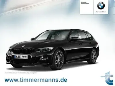 Gebraucht BMW 330e Sport Line 292 PS (214 kW) 2022 Saphirschwarz (metallic) Kombi