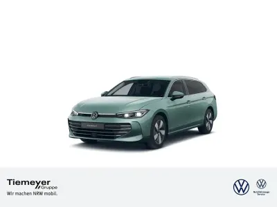 Gebraucht VW Passat Business 150 PS (110 kW) 2025 Grün Kombi