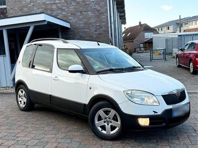 Gebraucht Skoda Roomster Scout 86 PS (63 kW) 2008 Weiß Kombi
