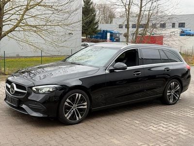 Gebraucht Mercedes C220 Avantgarde 200 PS (147 kW) 2022 Schwarz Kombi
