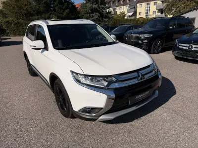 Gebraucht Mitsubishi Outlander 150 PS (110 kW) 2017 Weiß SUV