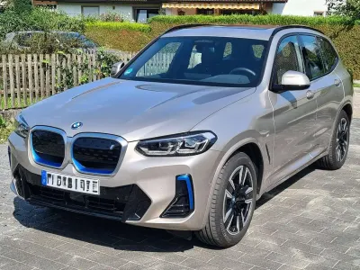 Gebraucht BMW iX3 Shadowline 210 kW (286 PS) 2024 Silber SUV