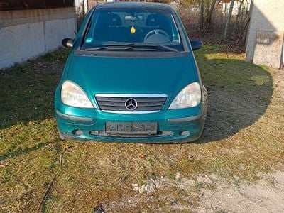 Gebraucht Mercedes A140 Classic 82 PS (60 kW) 1998 Grün Van / Kleinbus