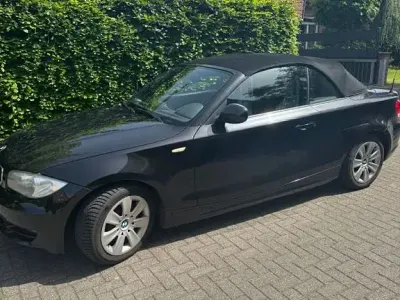 Gebraucht BMW 120 Cabriolet 177 PS (130 kW) 2011 Schwarz Cabrio