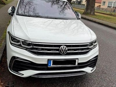 Weiß Gebraucht 2020 VW Tiguan R-line SUV | 25.500 € (Superpreis)