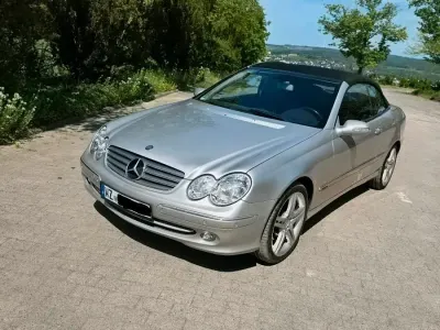 Gebraucht Mercedes CLK200 163 PS (119 kW) 2002 Grau Cabrio