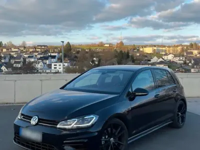 Gebraucht VW Golf VII R 300 PS (220 kW) 2019 Schwarz Limousine