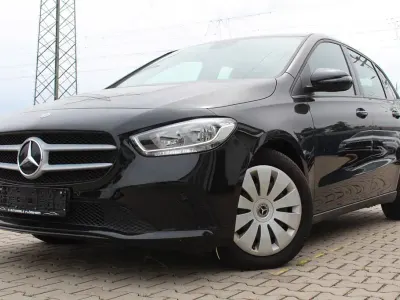Gebraucht Mercedes B250 160 PS (117 kW) 2022 Schwarz Kleinwagen