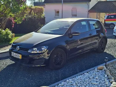 Gebraucht VW Golf VII 105 PS (77 kW) 2013 Schwarz Limousine