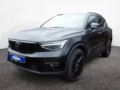 Nowe Volvo EX40 Plus 185 kW (252 KM) 2026 Czarny SUV