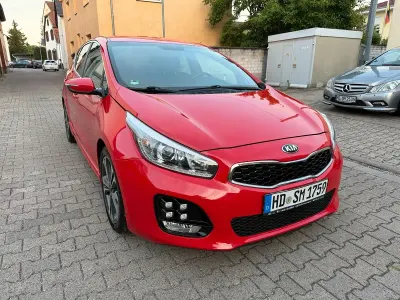 Gebraucht Kia Ceed GT-Line 130 PS (95 kW) 2016 Rot Kleinwagen
