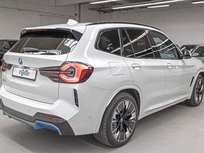 Usata BMW iX3 Impressive 210 kW (286 CV) 2022 Bianco SUV
