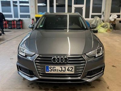 Grau Gebraucht 2019 Audi A4 Ambiente Kombi | 17.500 € (Guter Preis)