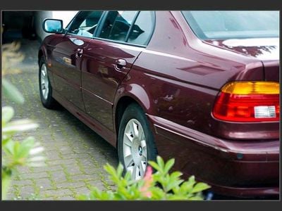 BMW 525