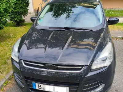 Gebraucht Ford Kuga Trend 184 PS (135 kW) 2016 Schwarz SUV