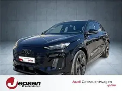 Gebraucht Audi e-tron 225 kW (306 PS) 2026 Schwarz (mythosschwarz) SUV