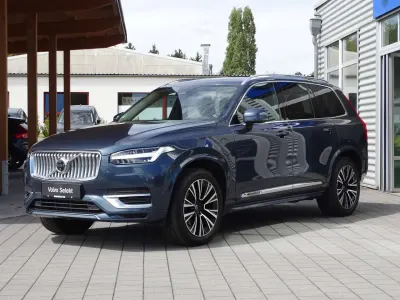 Gebraucht Volvo XC90 Ultimate 335 PS (246 kW) 2023 Denim blue / metallic SUV