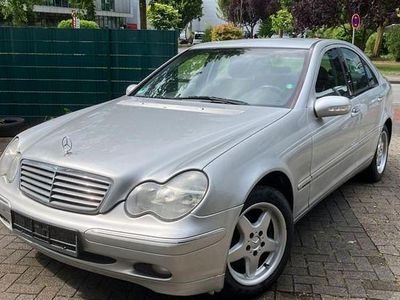 Mercedes C240