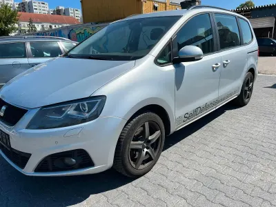 Gebraucht Seat Alhambra Style 177 PS (130 kW) 2013 Silber Van / Kleinbus