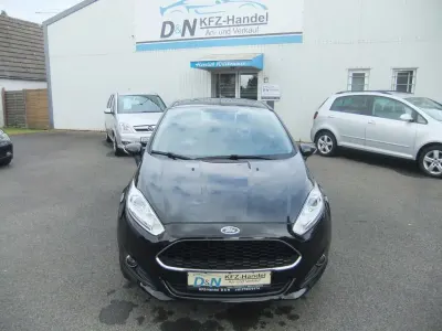 Gebraucht Ford Fiesta 80 PS (58 kW) 2017 Schwarz Kleinwagen
