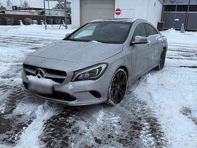 Gebraucht Mercedes CLA220 177 PS (130 kW) 2016 Grau Limousine