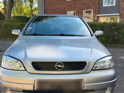 Usata Opel Astra 84 CV (61 kW) 2001 Argento Berlina