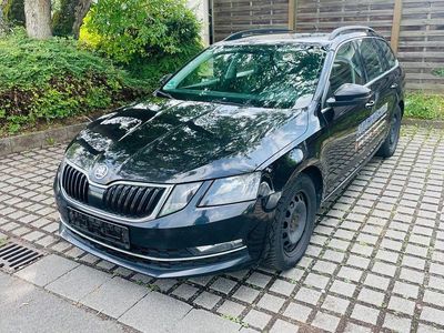 Schwarz Gebraucht 2017 Skoda Octavia Style Kombi | 6.290 € (Etwas zu teuer)