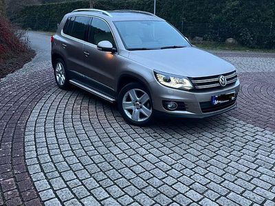 Braun Gebraucht 2012 VW Tiguan SUV | 8.700 € (Fairer Preis)