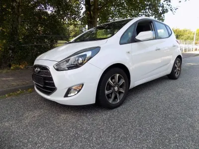 Gebraucht Hyundai ix20 Trend 116 PS (85 kW) 2016 Weiß Kleinwagen
