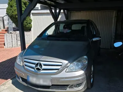 Second-hand Mercedes B200 136 CP (100 kW) 2007 Argintiu Monovolum