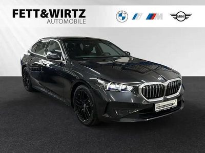 Usata BMW 530e Comfort Edition 299 CV (219 kW) 2024 Grigio Berlina