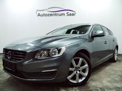 gebraucht Volvo V60 Kombi Momentum Navi SH Tempomat BT PDC