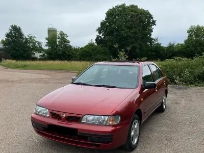 Gebraucht Nissan Almera 75 PS (55 kW) 1997 Rot Limousine