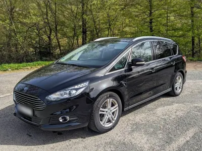 Gebraucht Ford S-MAX Business Edition 150 PS (110 kW) 2016 Schwarz Van / Kleinbus