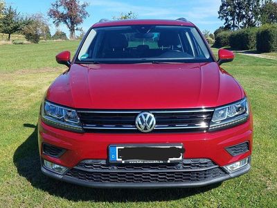 Gebraucht VW Tiguan Sound 150 PS (110 kW) 2017 Rot SUV