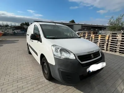Gebraucht Peugeot Partner 99 PS (72 kW) 2017 Weiß