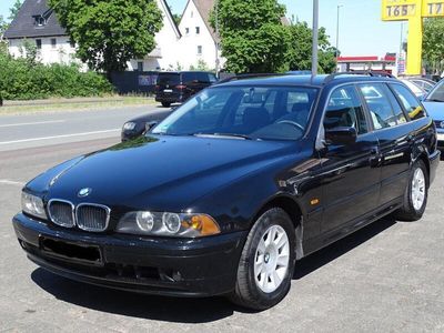 BMW 525