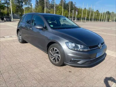 Gebraucht VW Golf VII Trendline 86 PS (63 kW) 2017 Grau Limousine