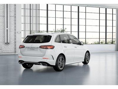 Gebraucht Mercedes B200 AMG line 150 PS (110 kW) 2024 Unilack polarweiß Van / Kleinbus