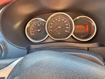 Gebraucht Dacia Lodgy Comfort 102 PS (75 kW) 2019 Grau Van / Kleinbus