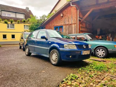 Gebraucht VW Polo 60 PS (44 kW) 2000 Blau Kleinwagen