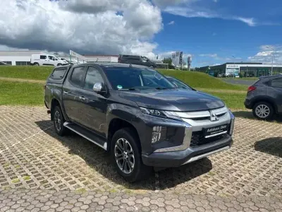 Gebraucht Mitsubishi L200 Select 150 PS (110 kW) 2021 Grau Pickup