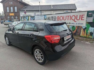 gebraucht Mercedes A180 BlueEfficiency,SHZ,Rückfahrtkam.,Navi,PDC