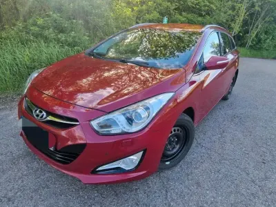 Gebraucht Hyundai i40 136 PS (100 kW) 2012 Rot Kombi