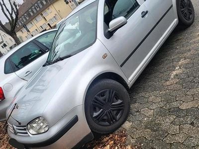 Gebraucht VW Golf IV Edition 75 PS (55 kW) 2002 Silber Kleinwagen