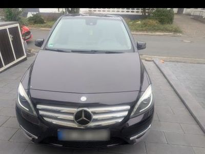 Mercedes B220