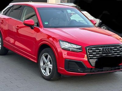 Gebraucht Audi Q2 Black Edition 116 PS (85 kW) 2019 Rot SUV